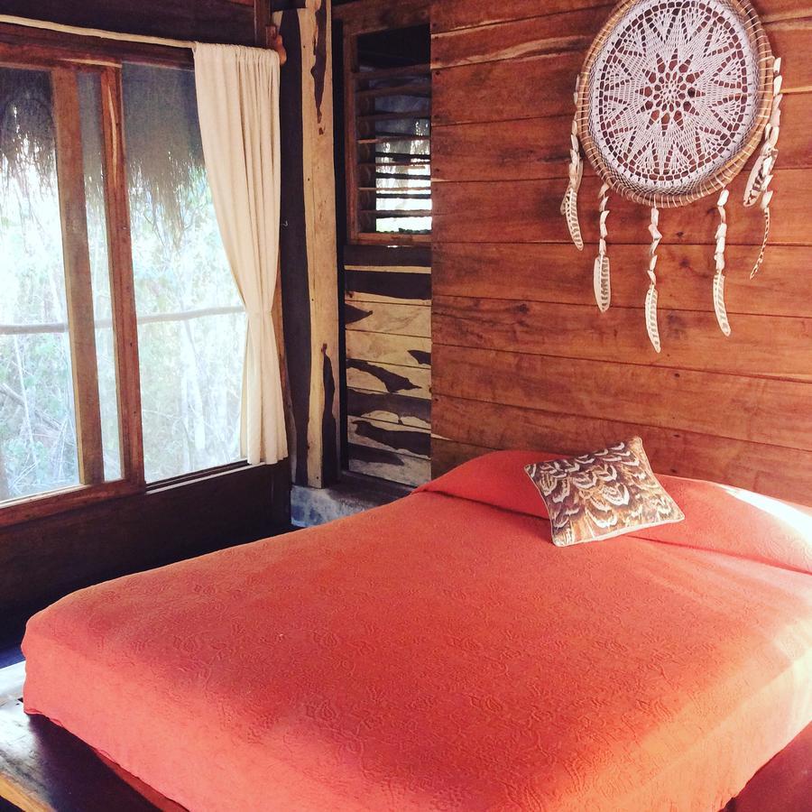 Escarabajo Rojo Bed & Breakfast Tulum Exterior photo